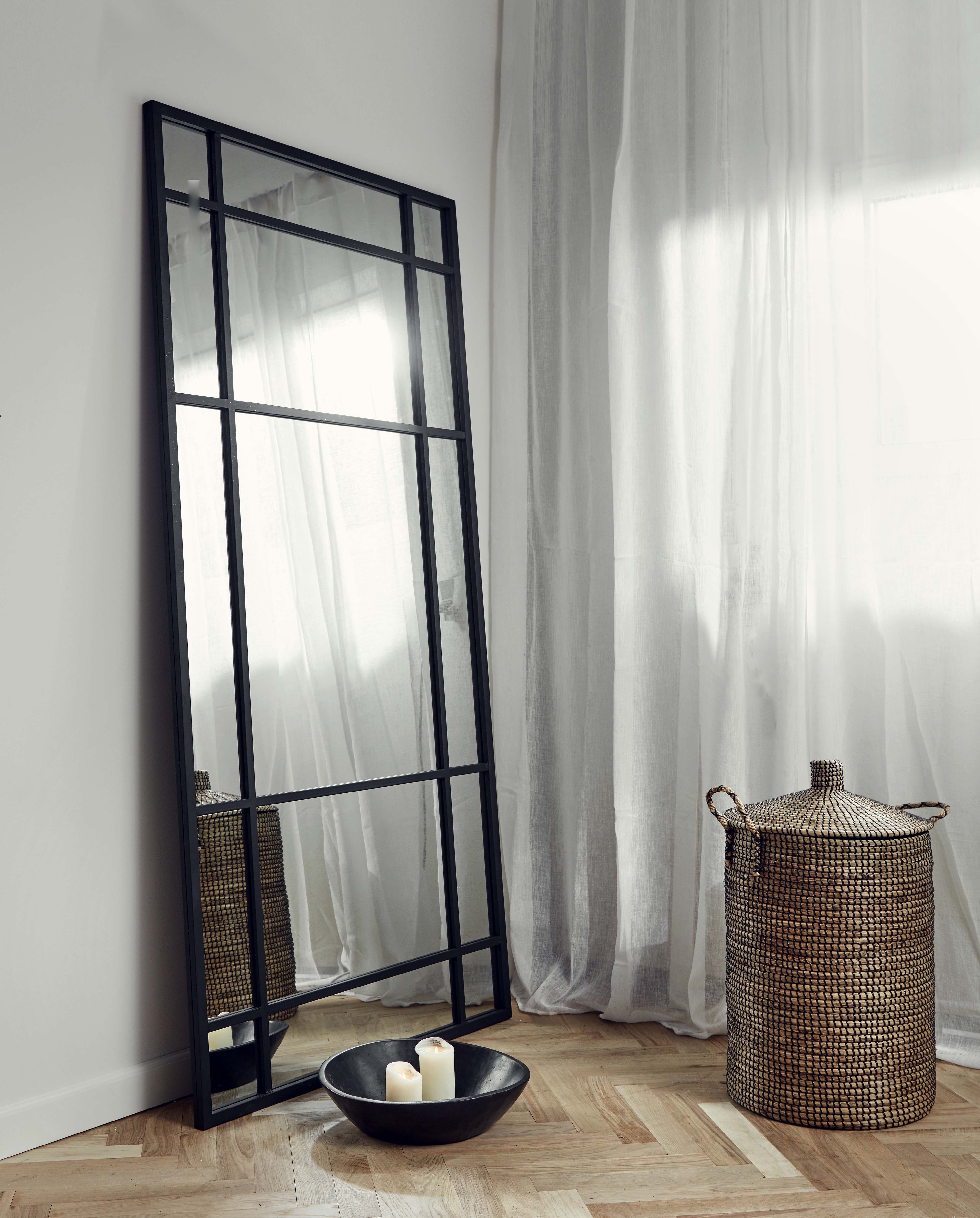 Spirit Iron Wall Mirror - Black, Nordal, speglar