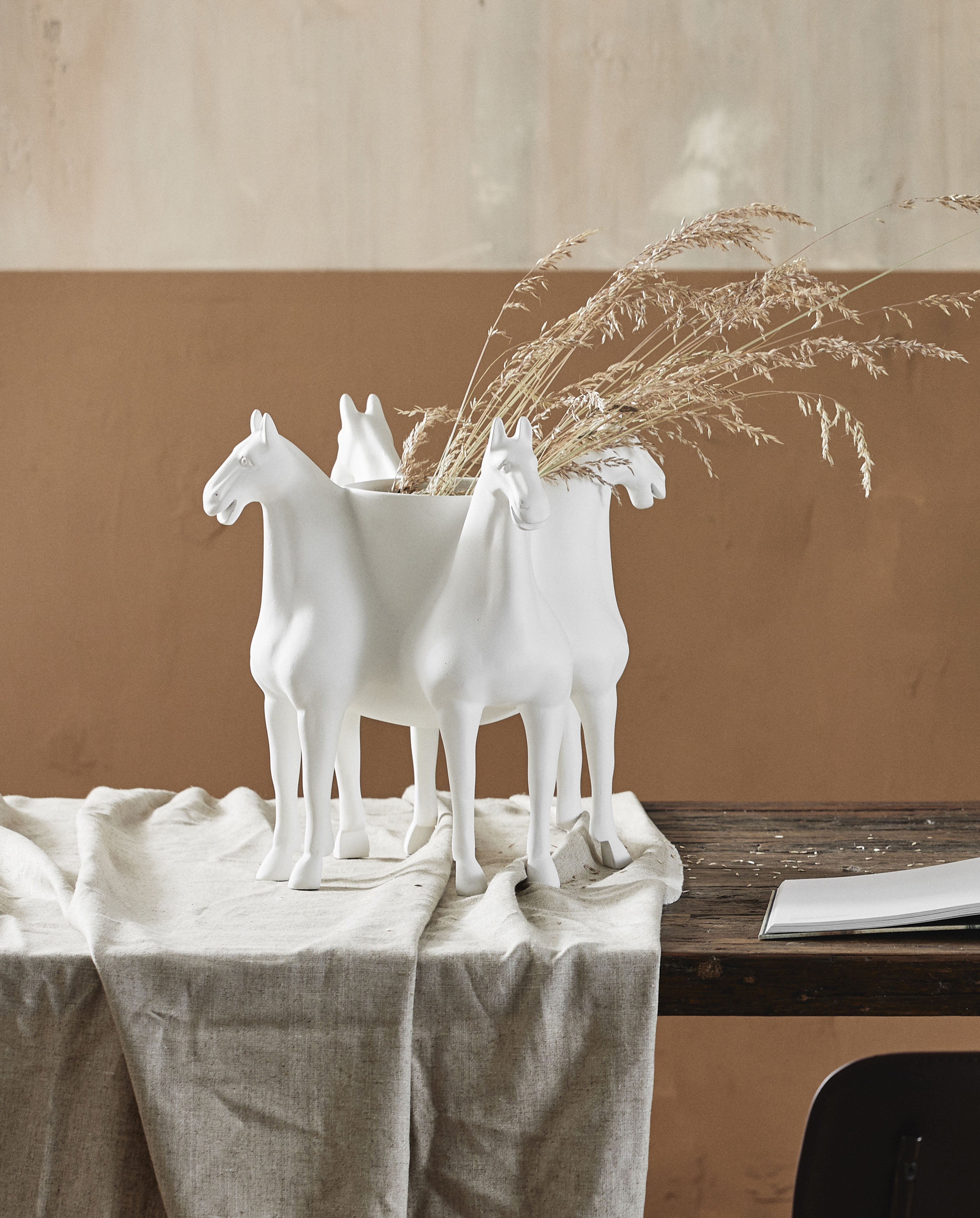 Roxa Vase - White, Nordal, vaser & skålar