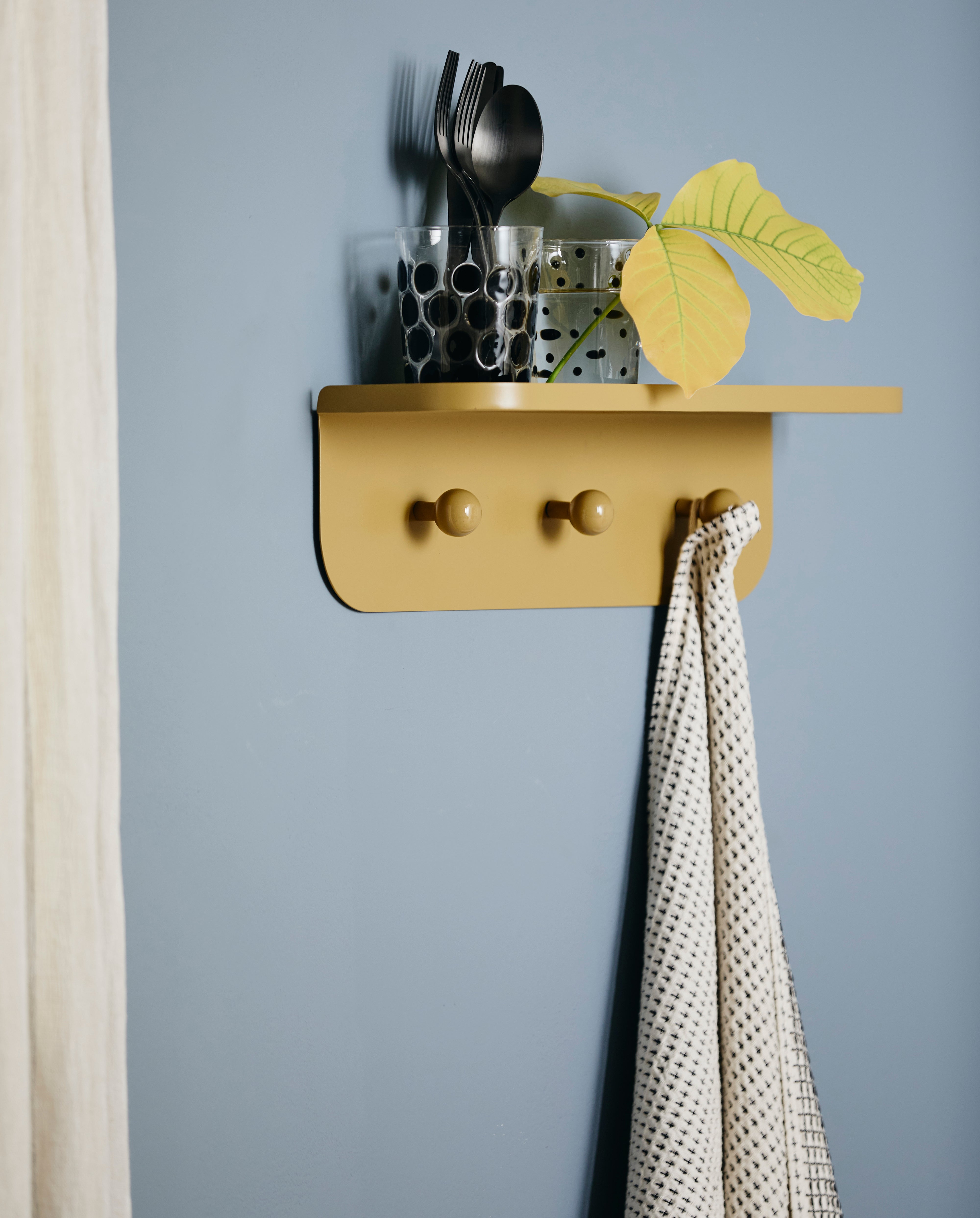 Turda Shelf W. Hooks - Green, Nordal, vägghyllor & väggskåp