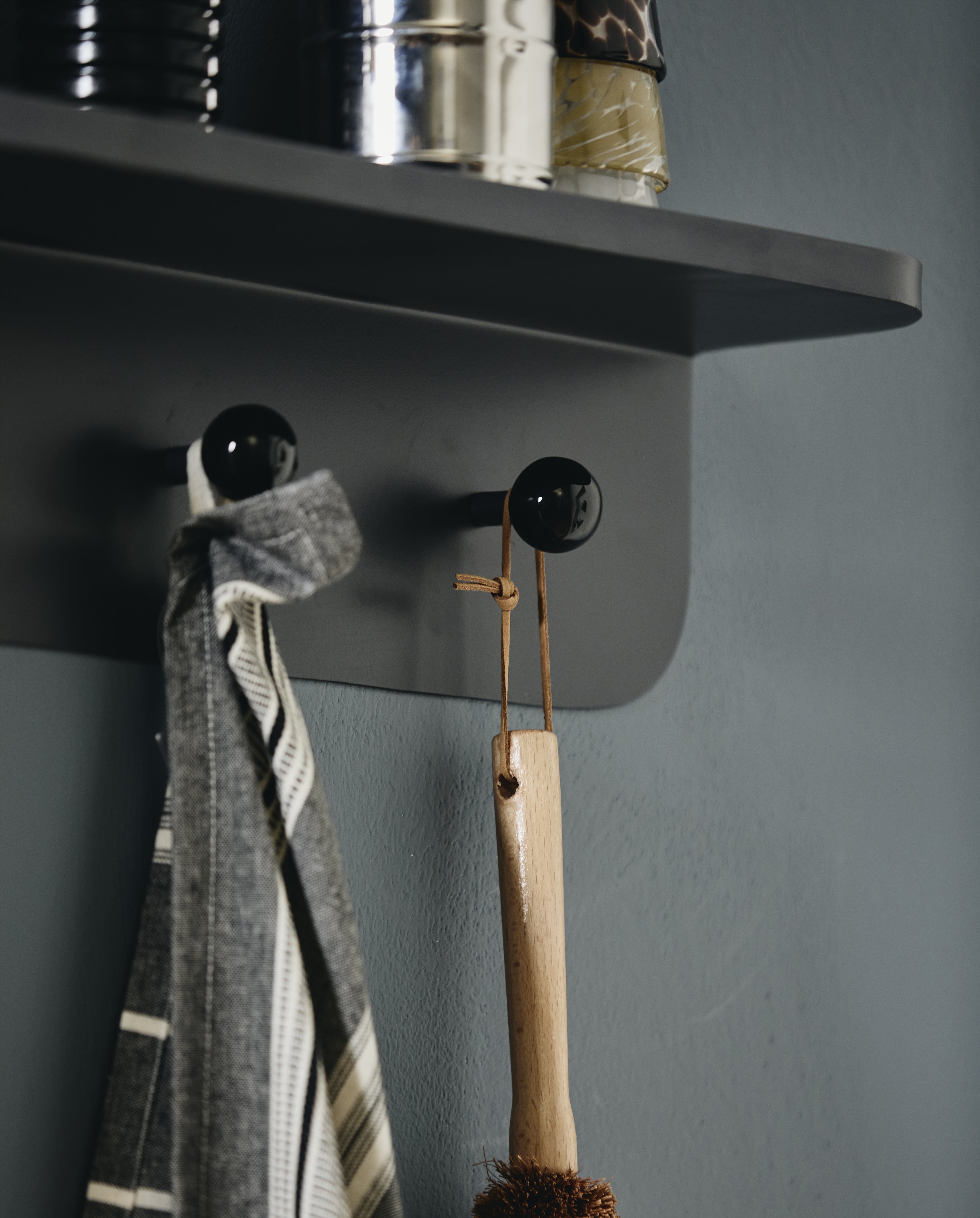 Turda Shelf W. Hooks - Grey, Nordal, vägghyllor & väggskåp