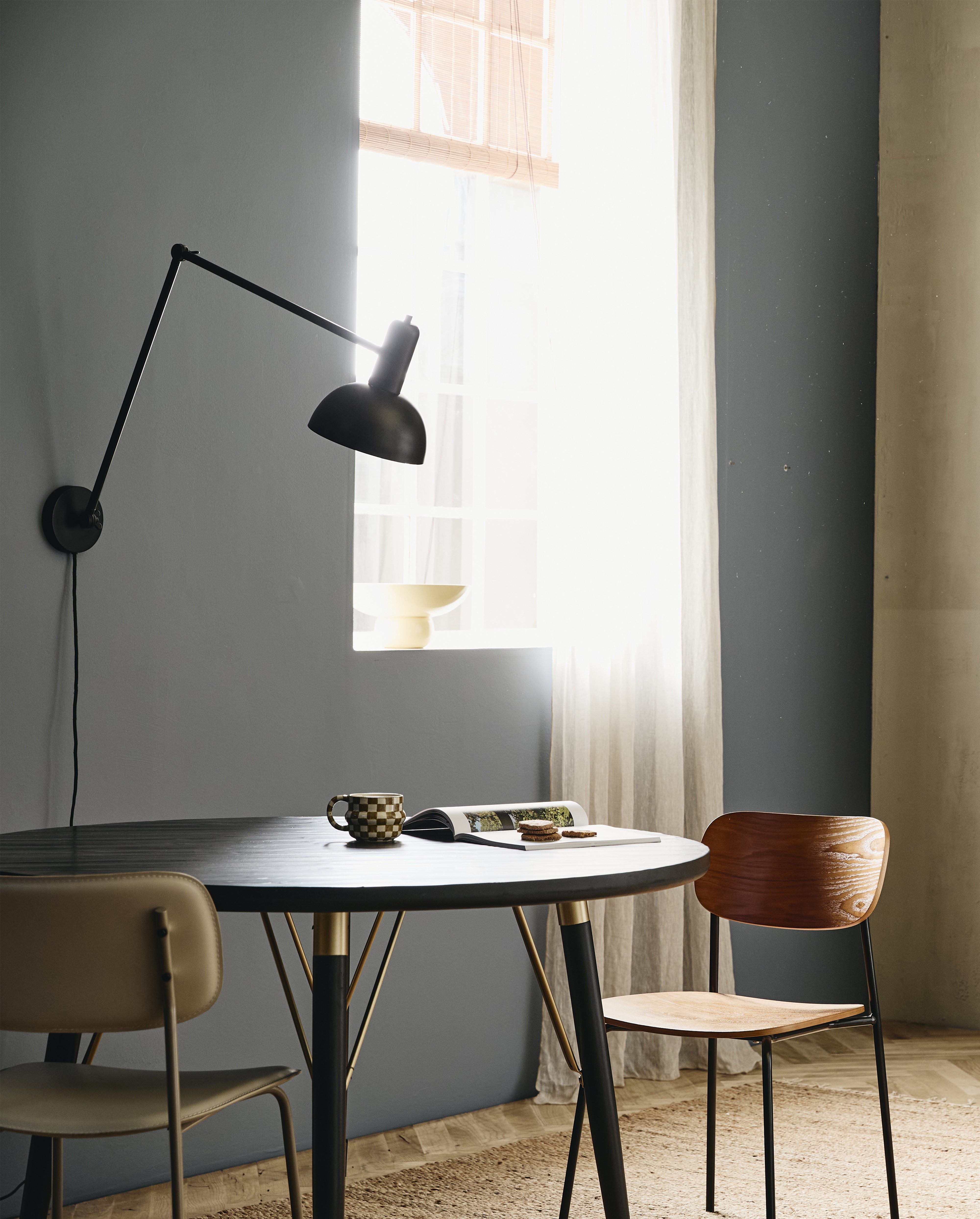 Luvua Dining Table, Round - Black Wood, Nordal, bord