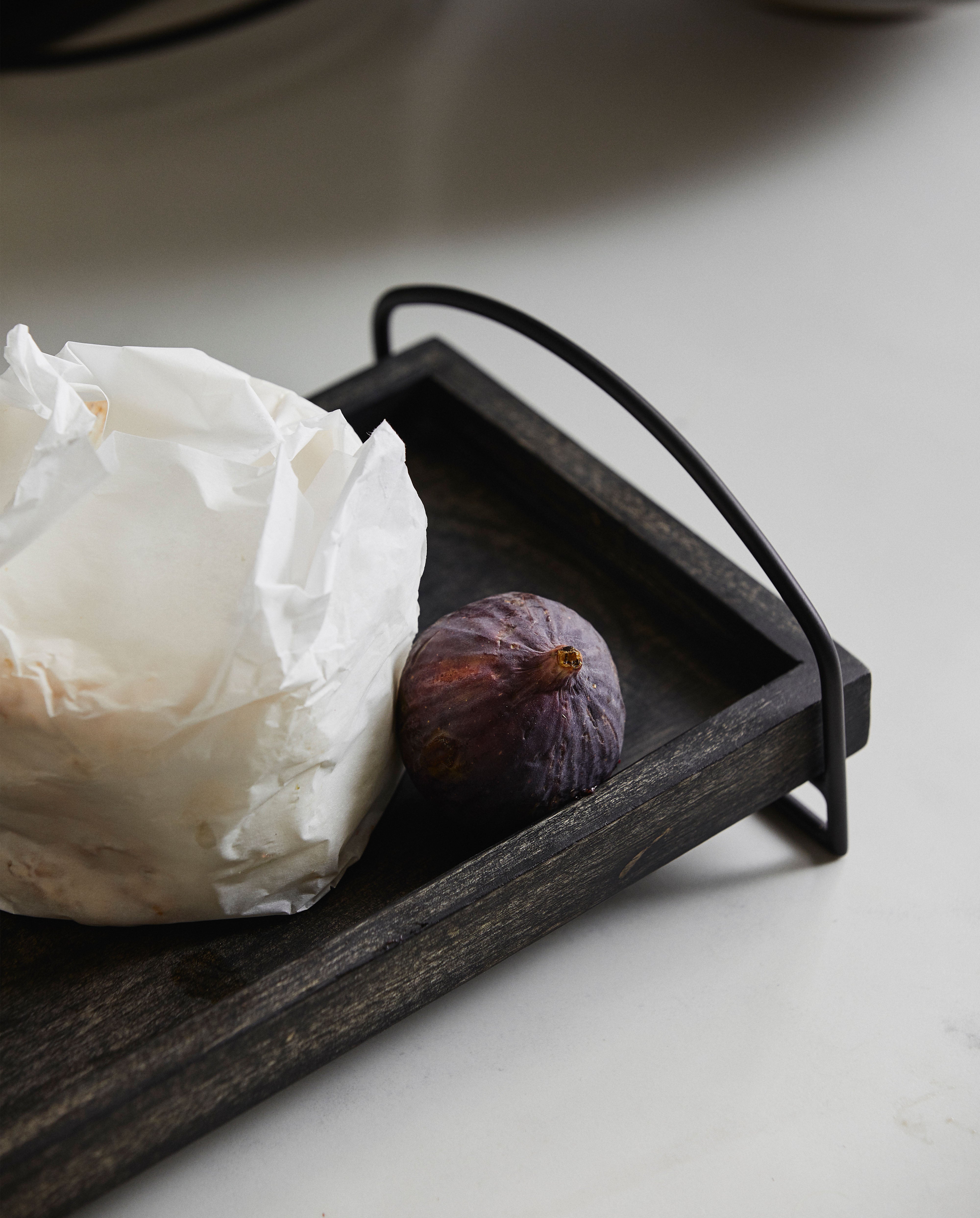 Romsoe Tray, L - Black, Nordal, servering och upplägg