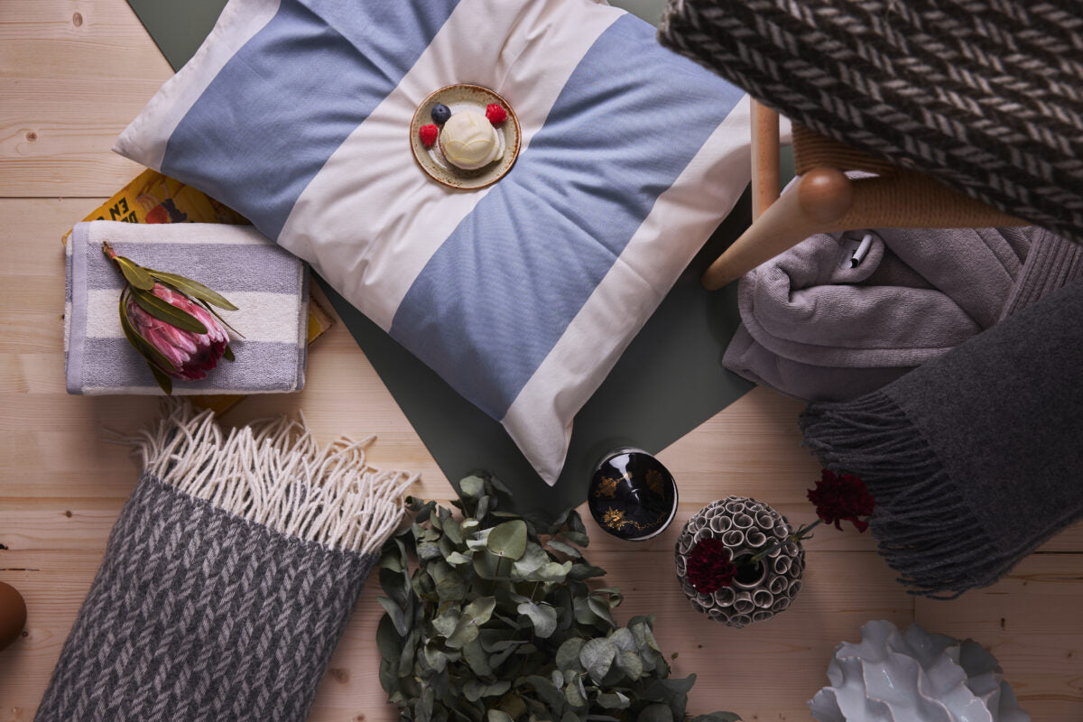 Mjuka Härliga Sängkläder från Maison Trique – Ljusblå Rand, House of Regalo, bäddset-textil