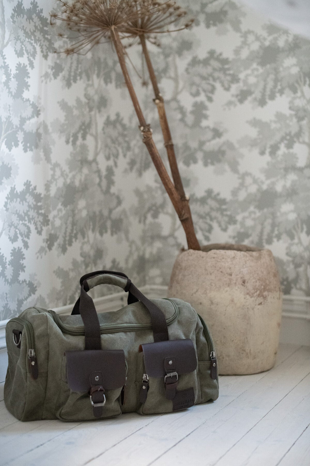 Snygg Trendig Duffelbag med Imitationsläder från Sutherland & Sons – Brun, House of Regalo, Väskor