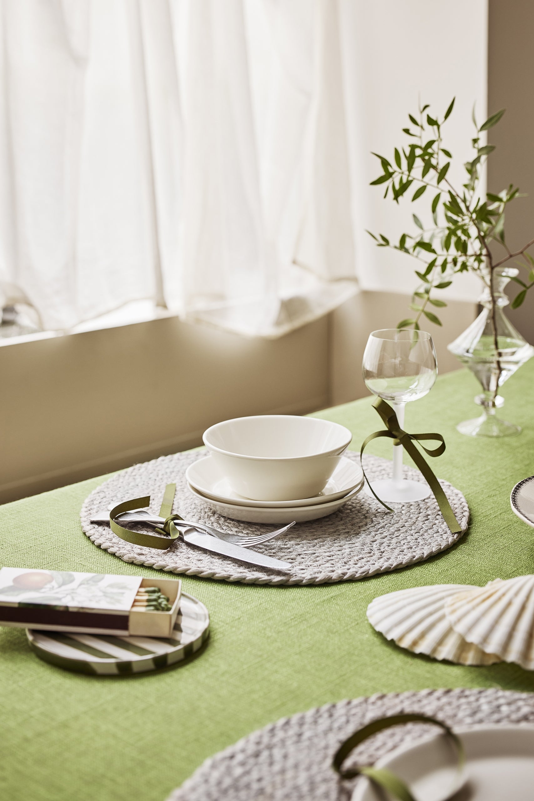 Placemat Elin Silver Grey D38cm, Dixie, bordstabletter