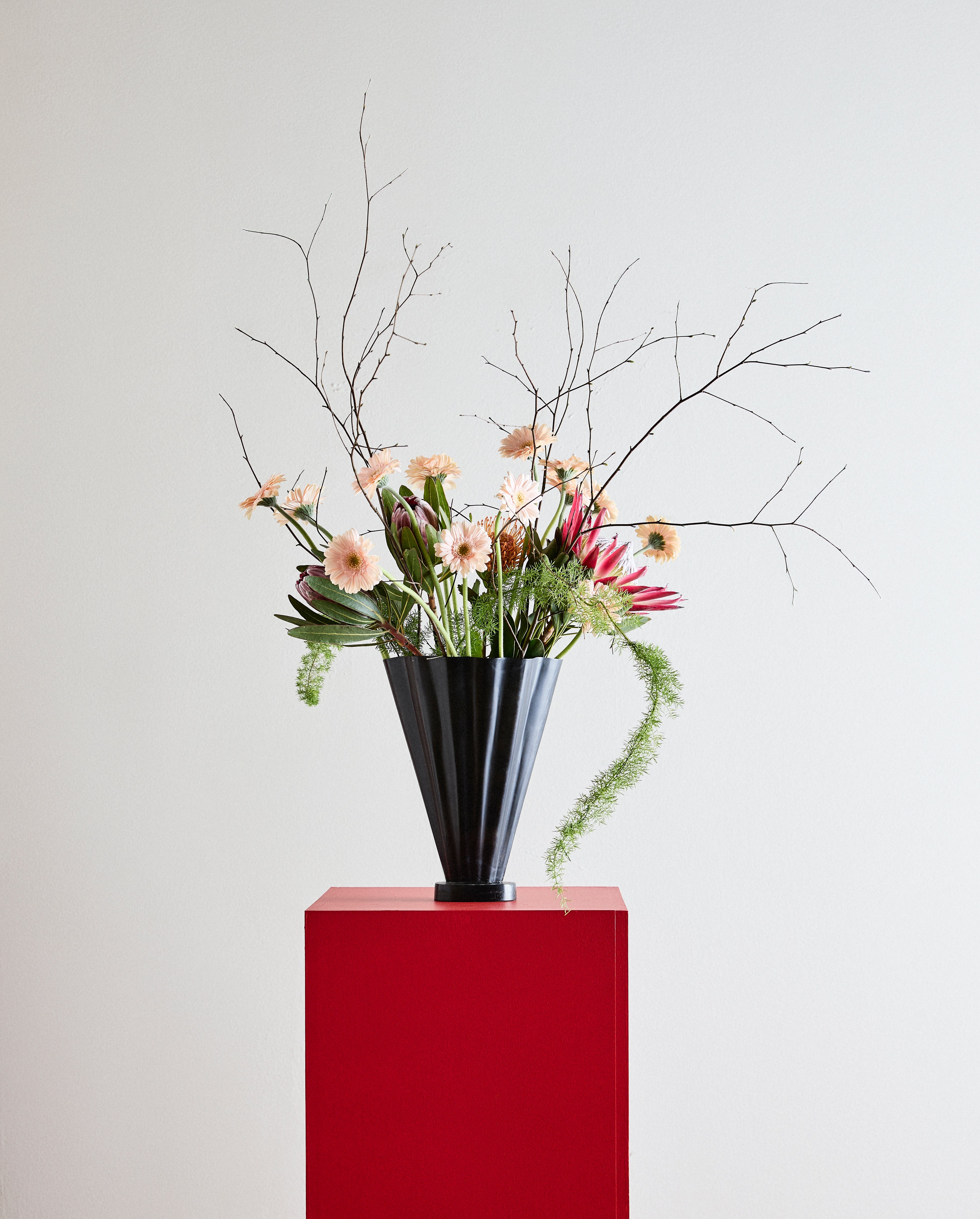 Coll Vase, Antique Finish - Brown, Nordal, vaser & skålar