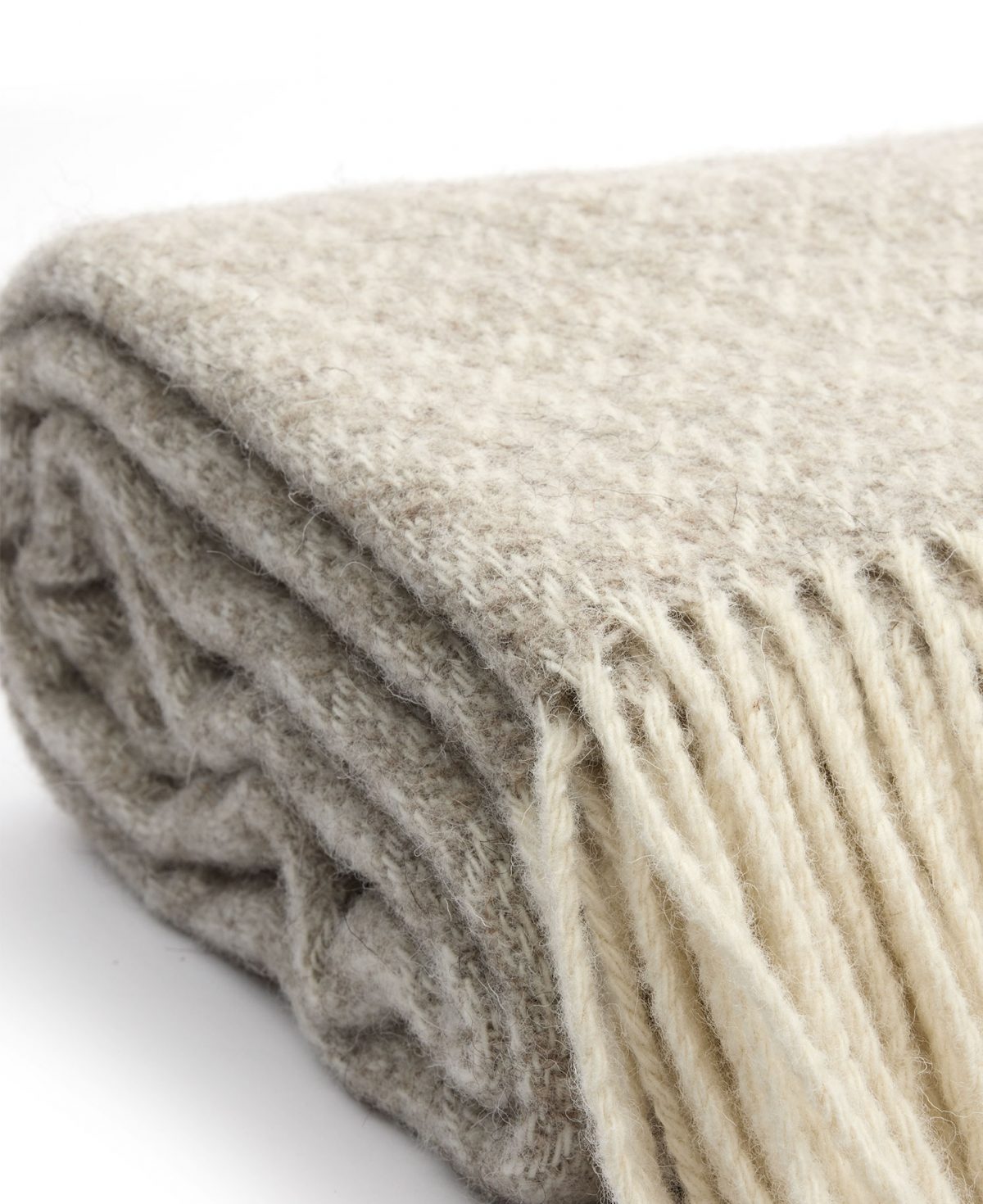 Mjuk Ullpläd från Ylleverket – Taupe Micromönster, House of Regalo, bäddset-textil