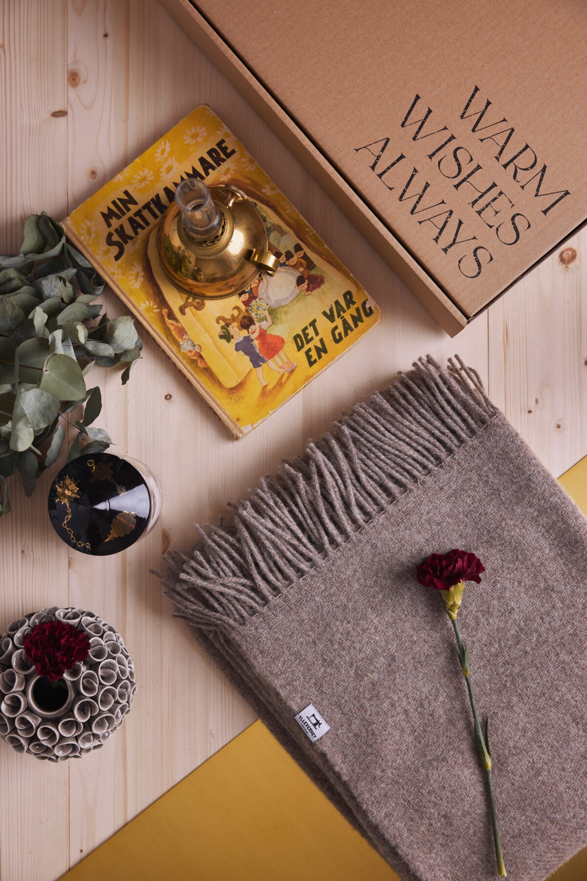 Härlig Ullpläd från Ylleverket – Enfärgad Natur, House of Regalo, bäddset-textil