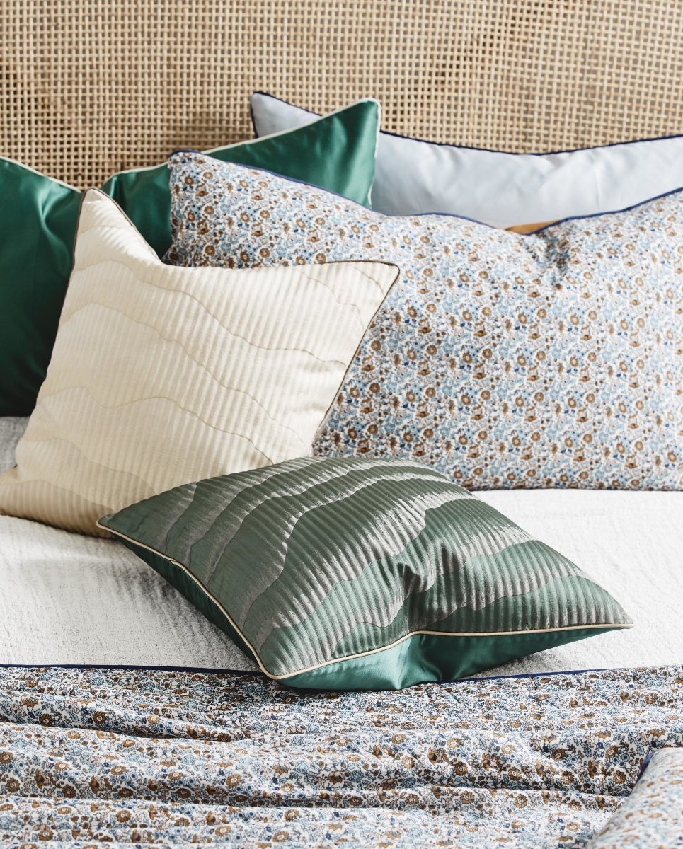 Avior Cushion Cover, Green/green, Nordal, sovrums textilier