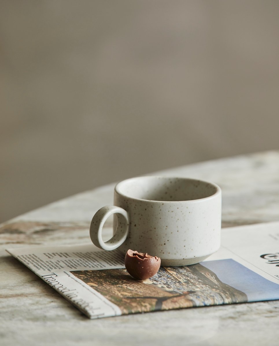 Grainy Tea Cup W. Handle, Sand, Nordal, koppar och muggar