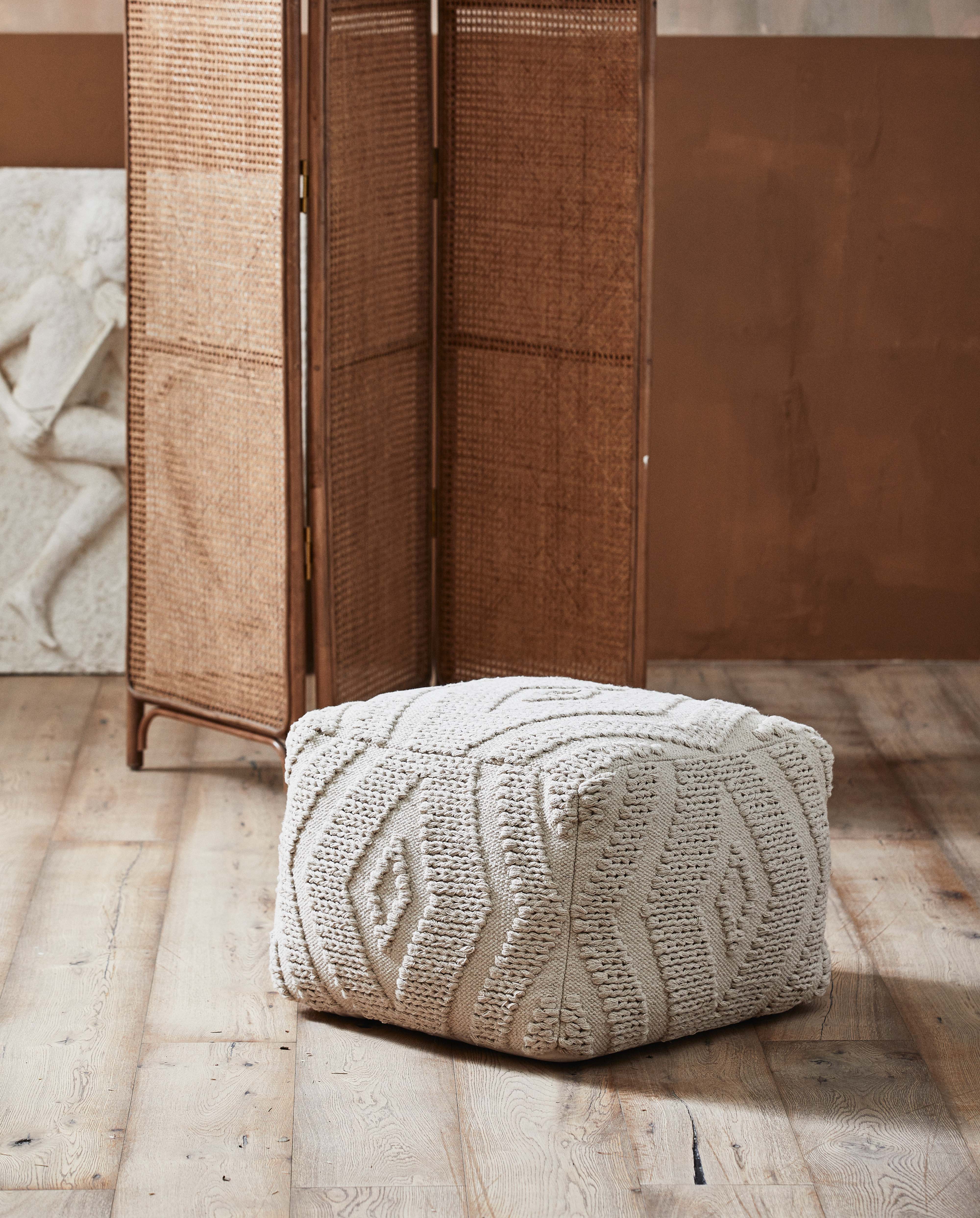 Wular Pouf - Off White, Nordal, bänkar & pallar