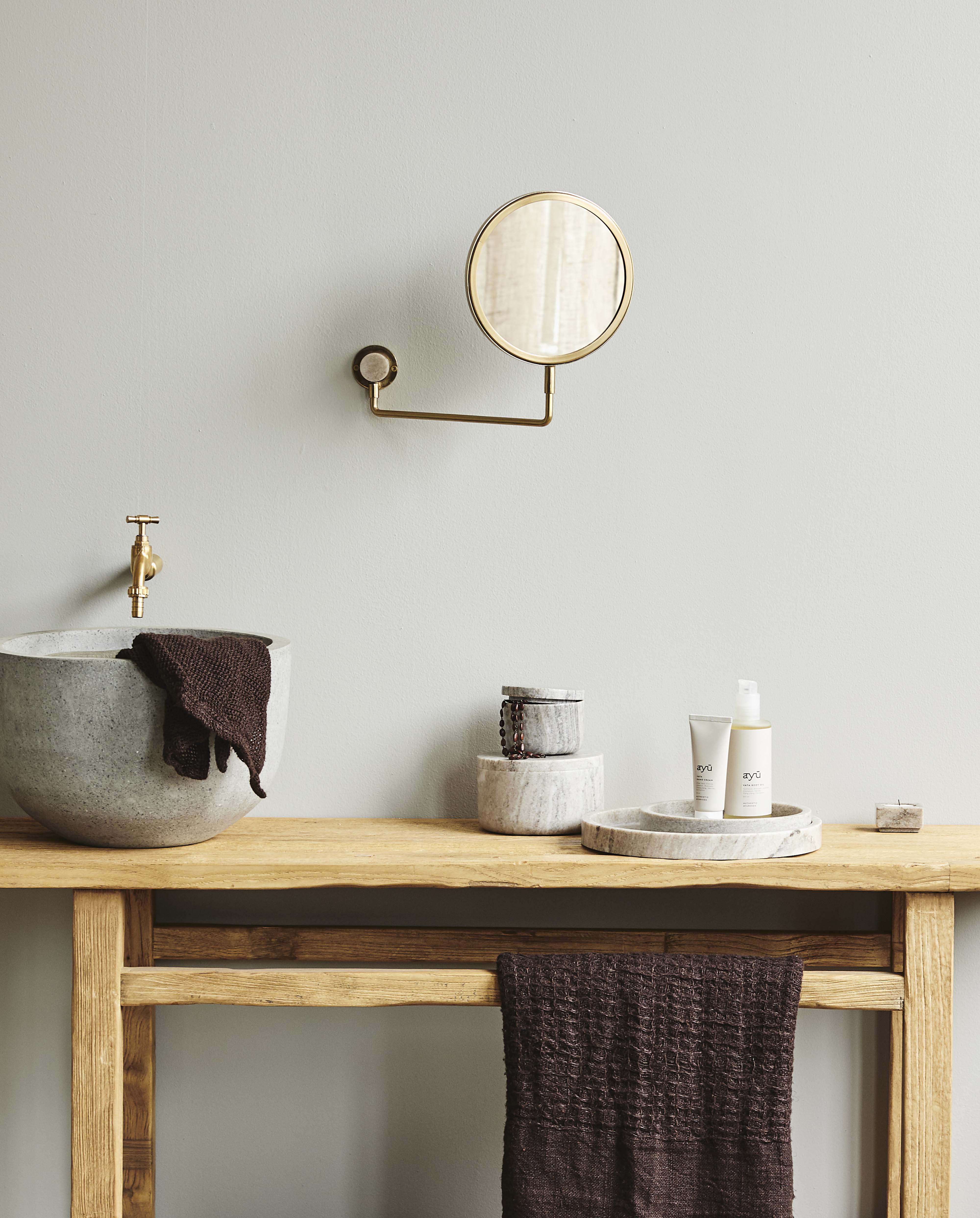 Tesia Wall Mirror - Golden Finish, Nordal, speglar