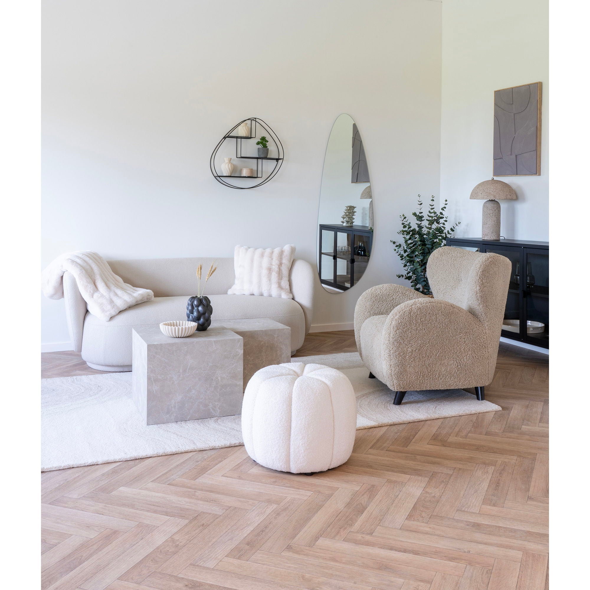 Galena Kudde, vit konstpäls