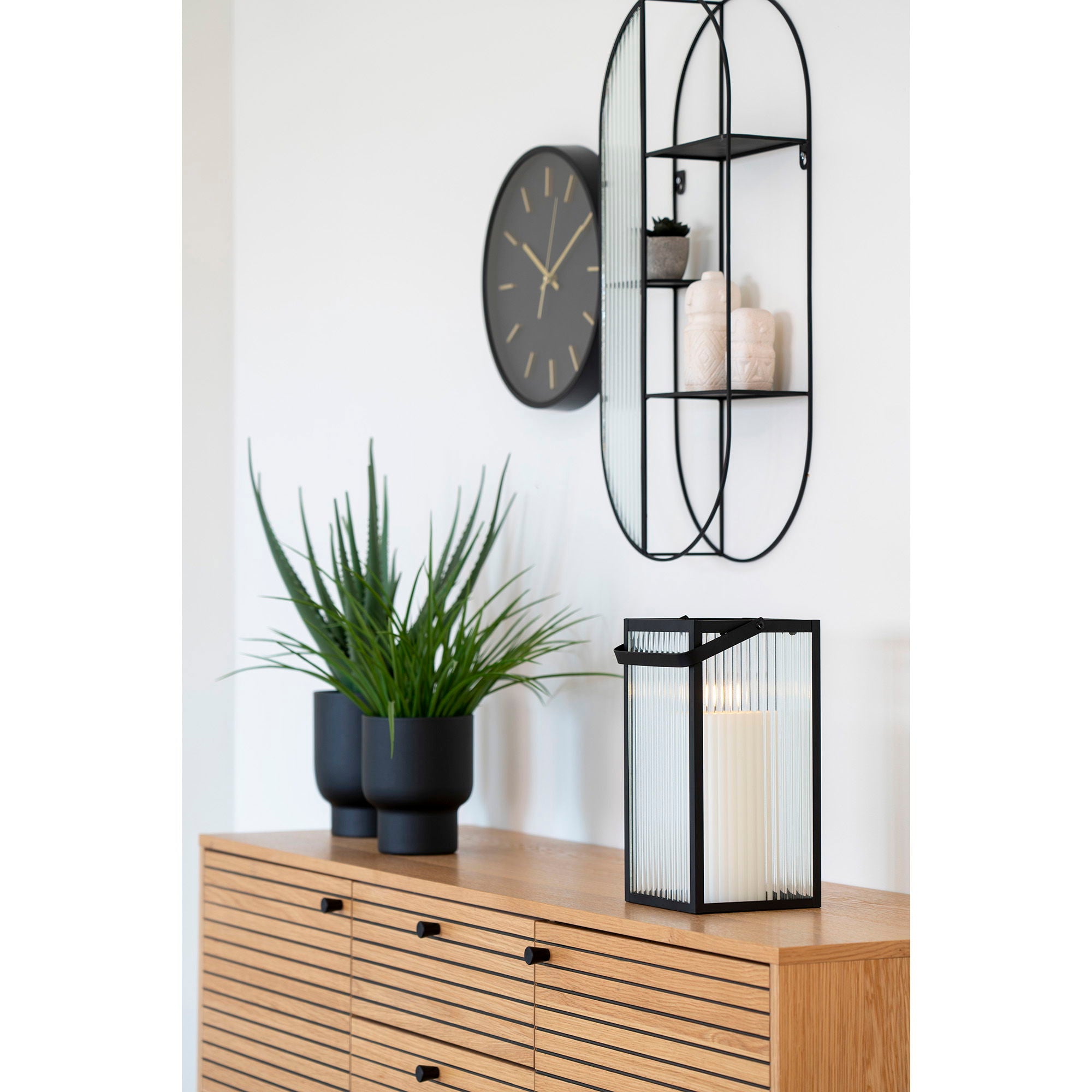 Newcastle Hylla, svart