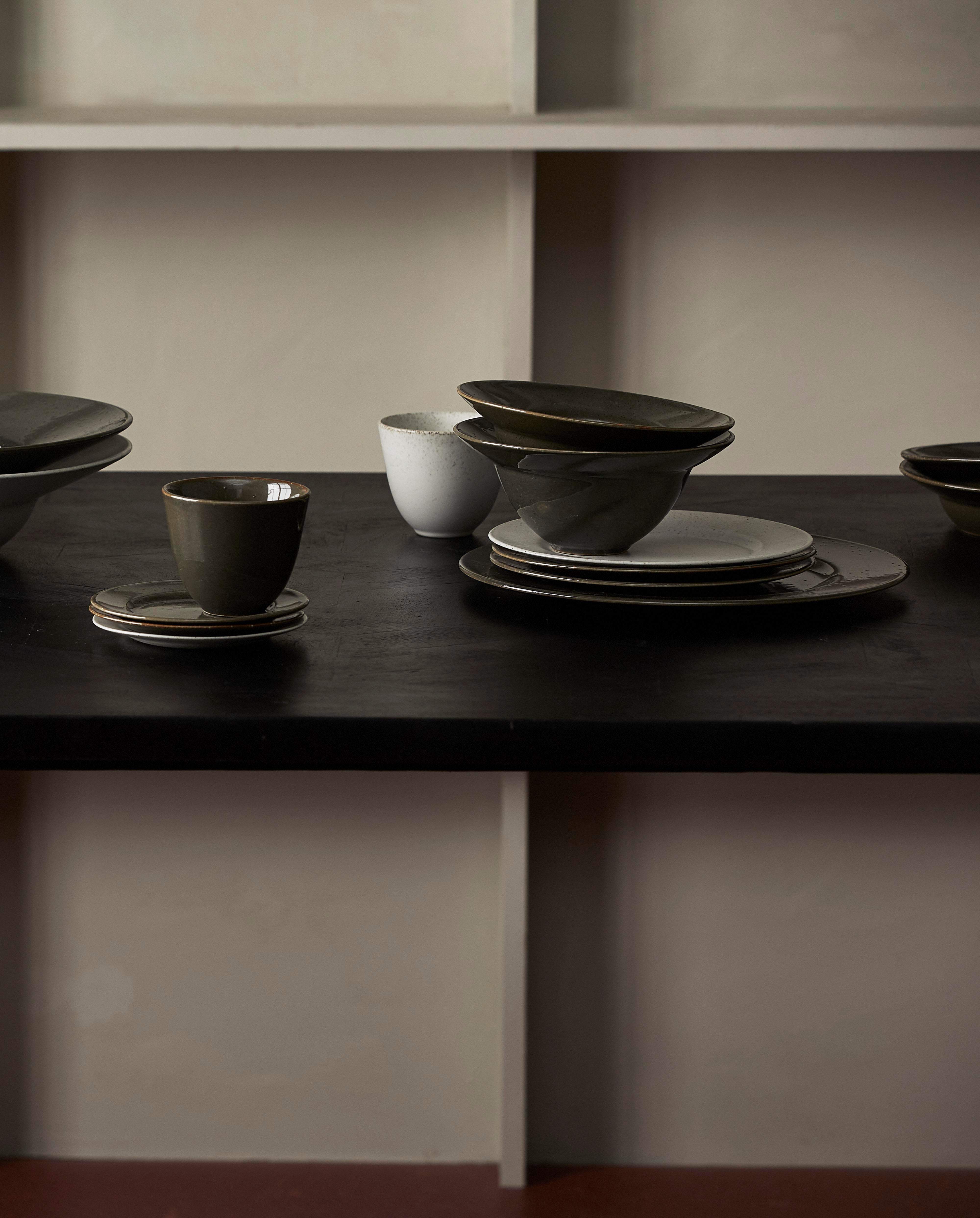 Grawa Plate, L, Dark Green, Nordal, tallrikar och fat