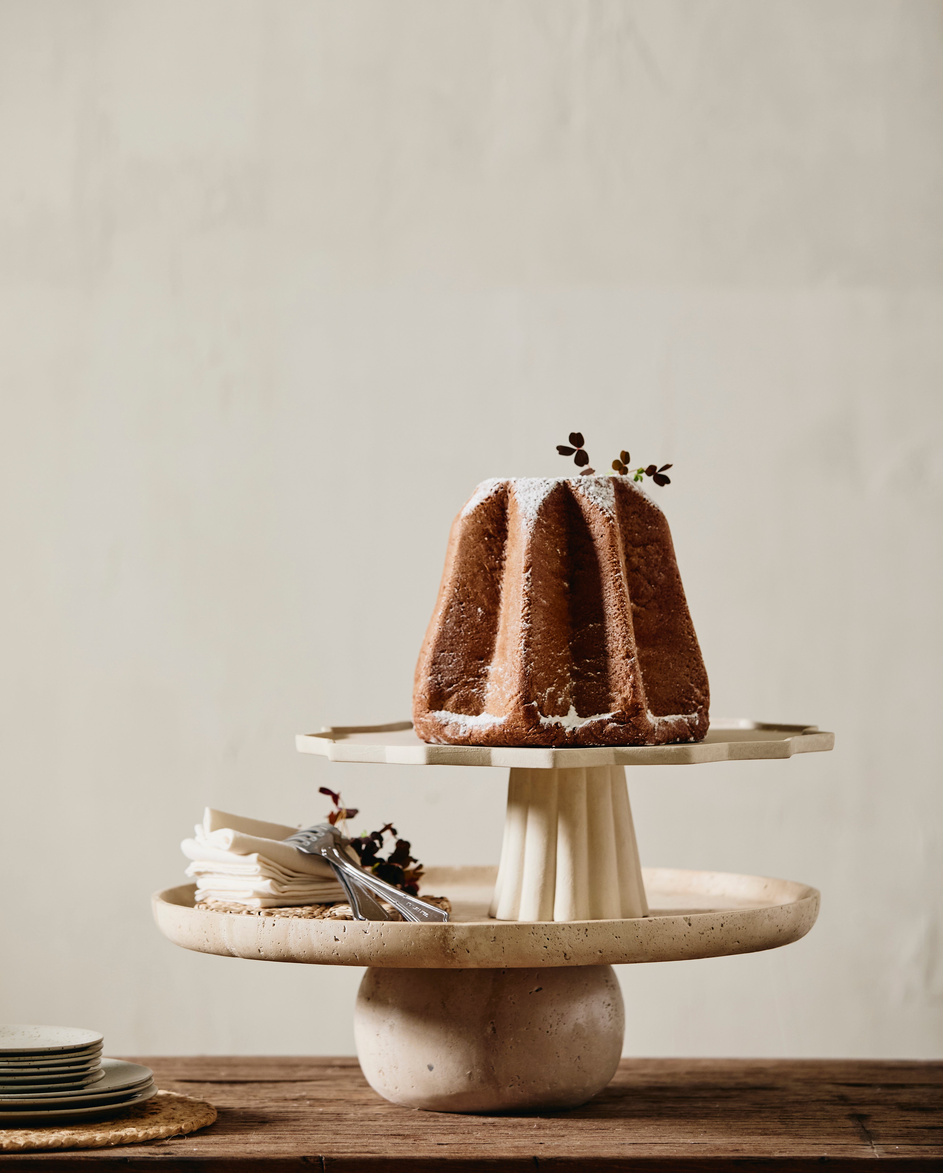 Masa Tray On Foot - Ivory, Nordal, servering och upplägg