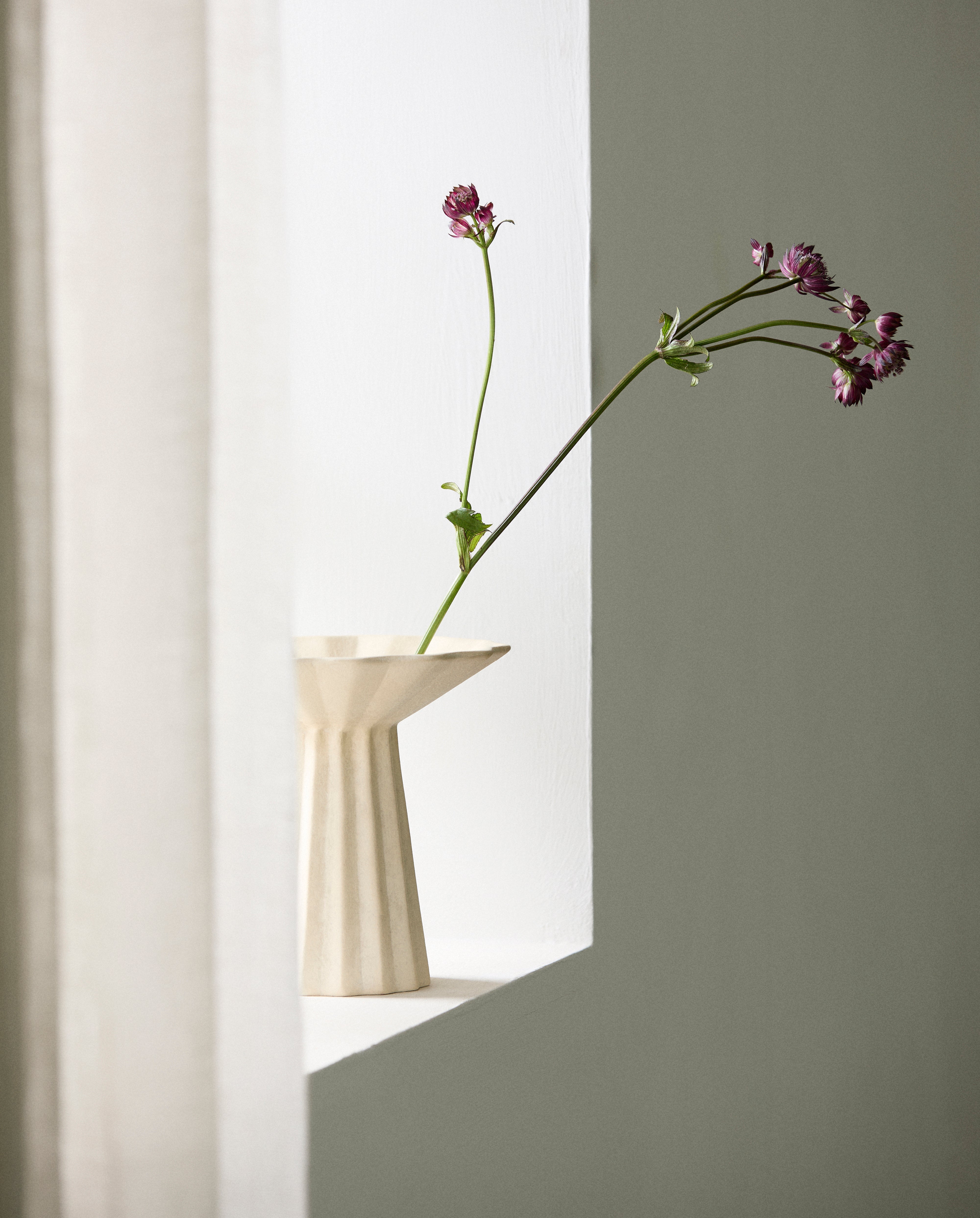 Minu Vase, S - Ivory, Nordal, vaser & skålar