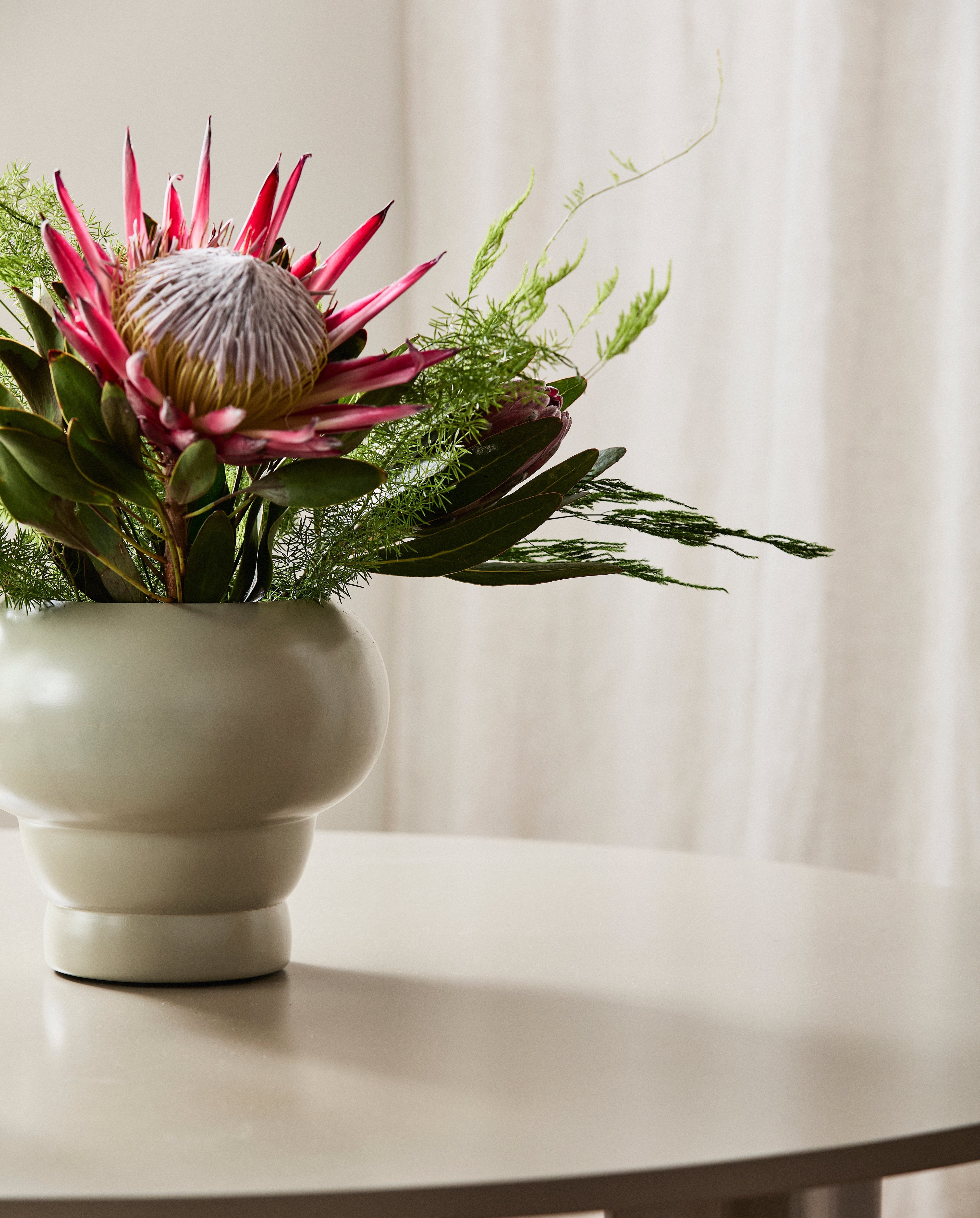 Aves Flowerpot - Grey, Nordal, vaser & skålar