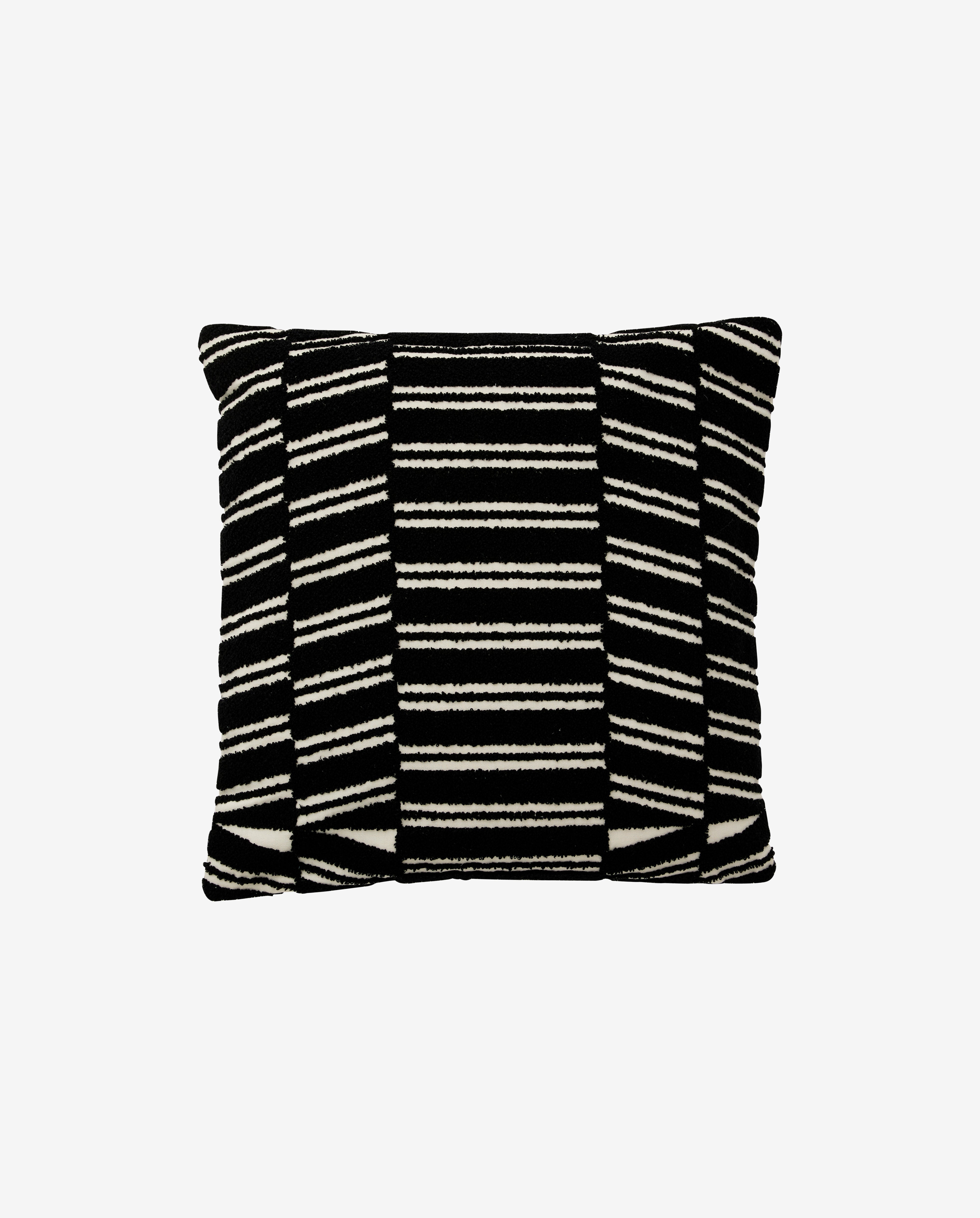 Beid Cushion Cover - Ivory/black, Nordal, sovrums textilier