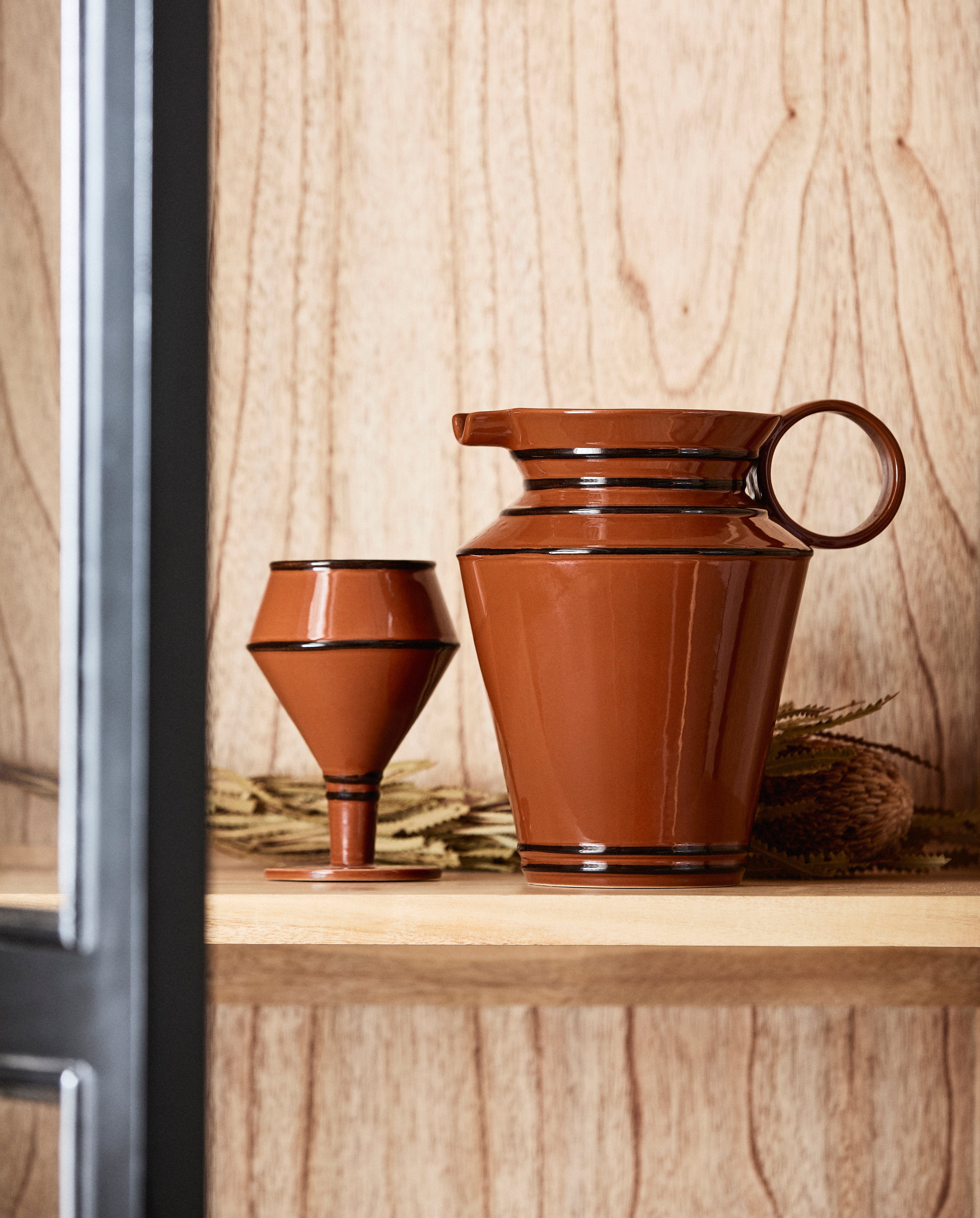 Capparis Jug - Brown, Nordal, kannor och karaff
