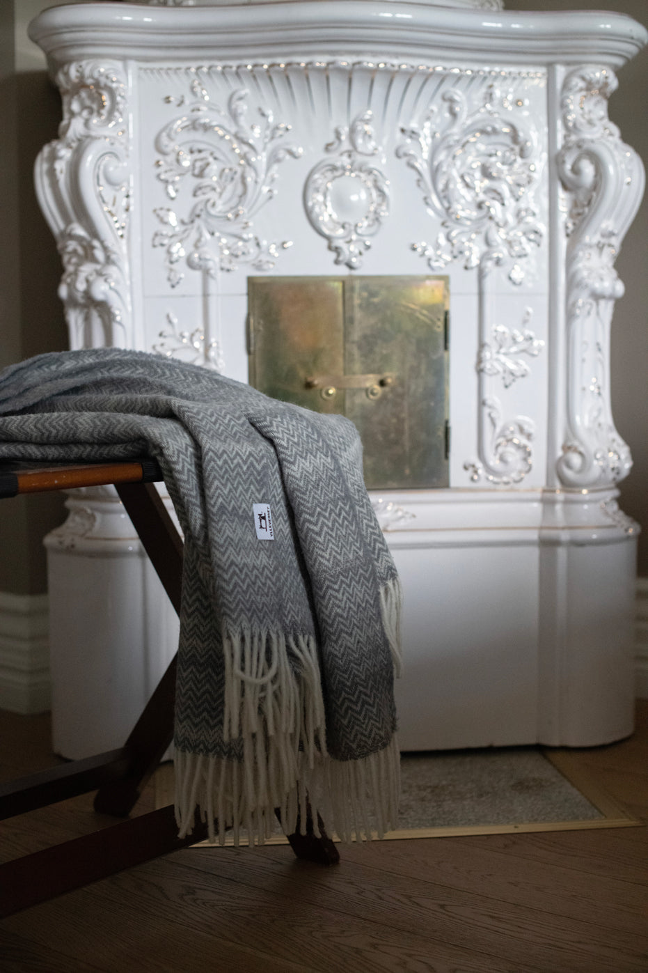 Härlig Ullpläd från Ylleverket – Fiskben Ljusgrå, House of Regalo, bäddset-textil