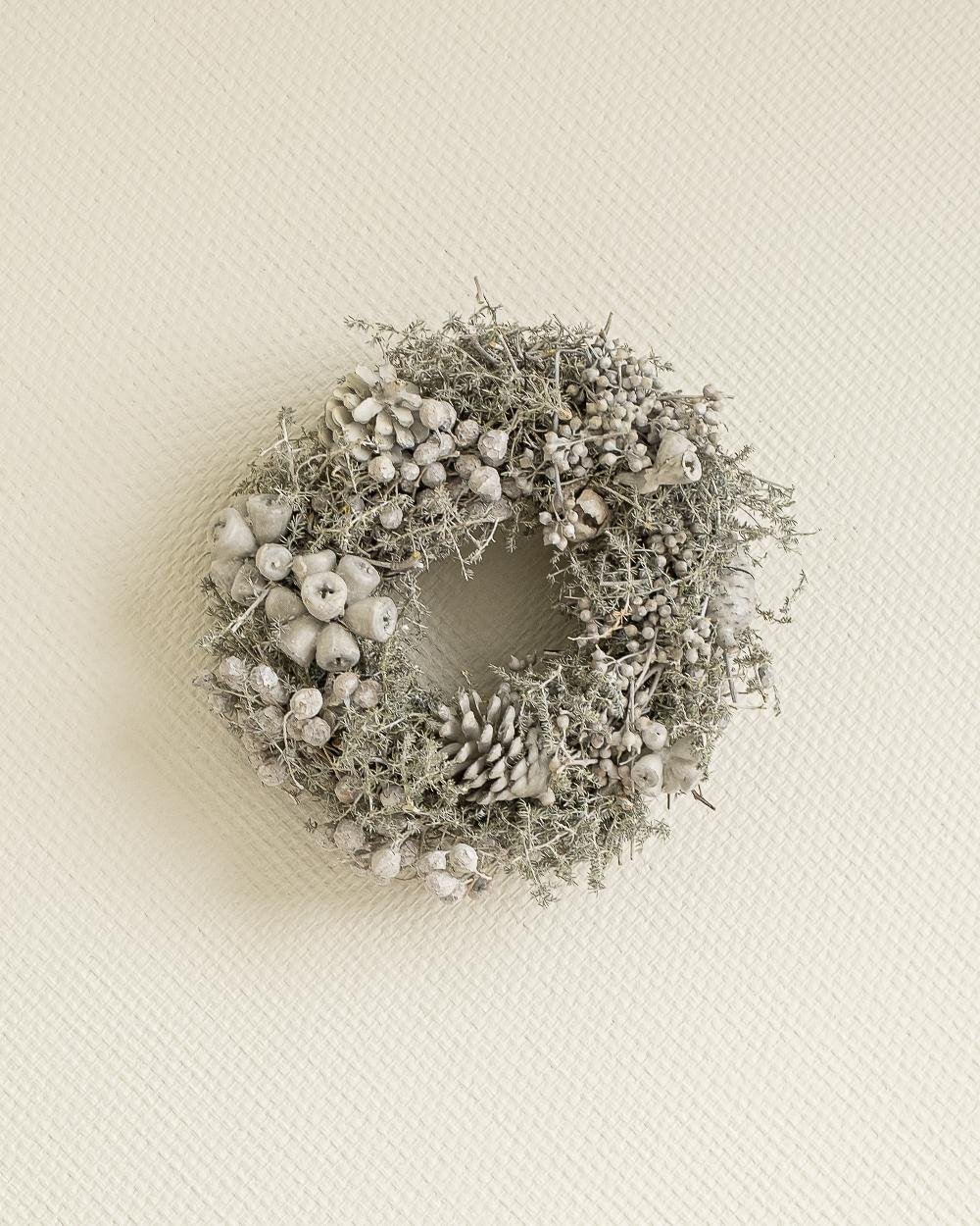 Mix Fruit Krans – Vit – Torkade Blommor, Flora Grossist, torkade-blommor